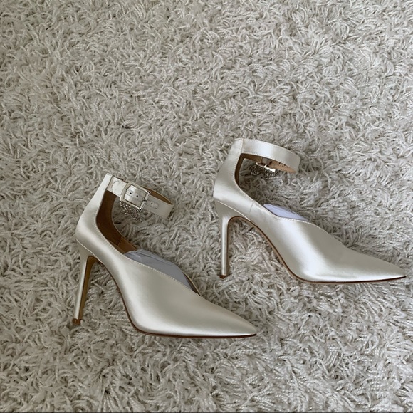 Satin Heels IN BOX - Picture 5 of 10